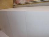 Fotografia de azulejos brancos assentados